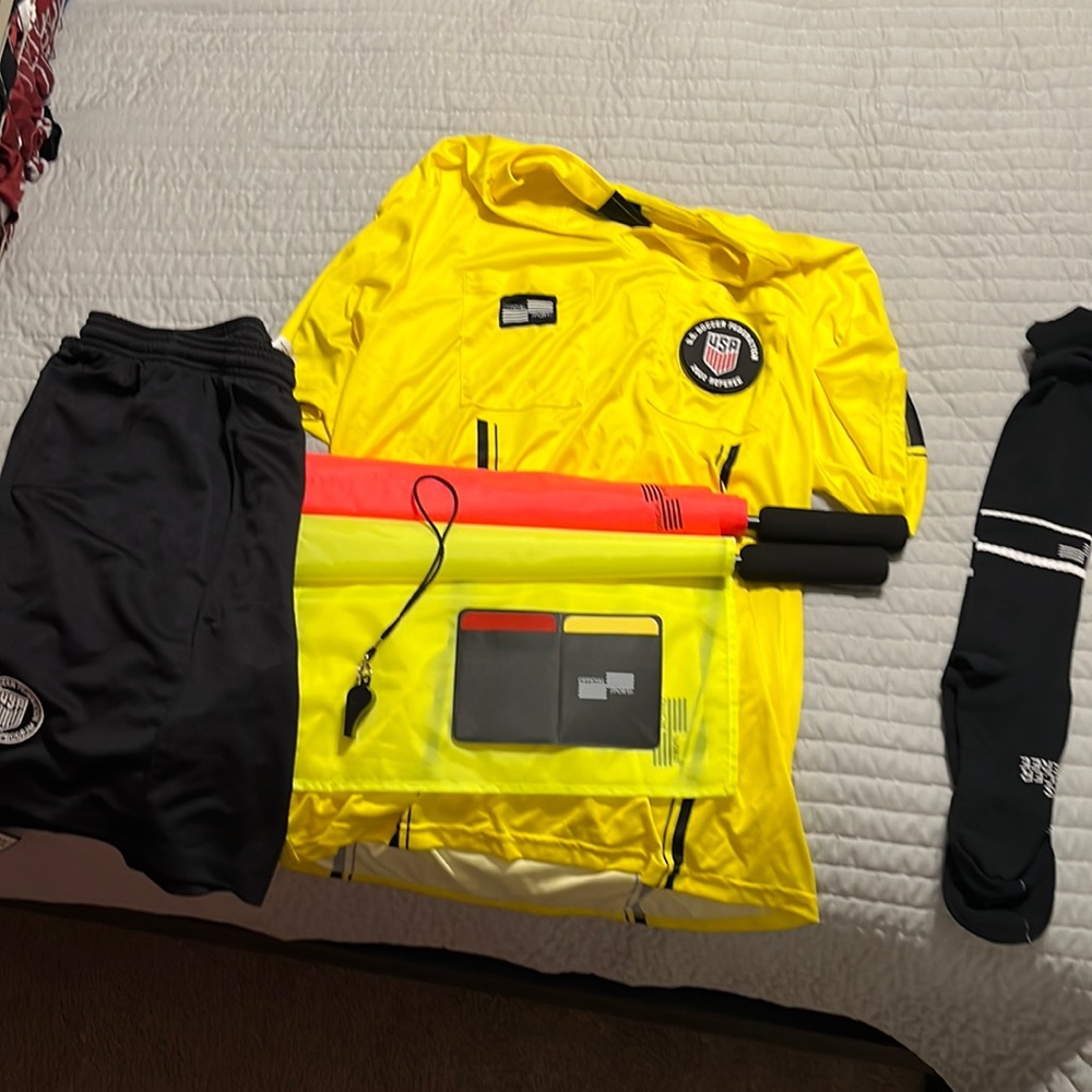Referee set